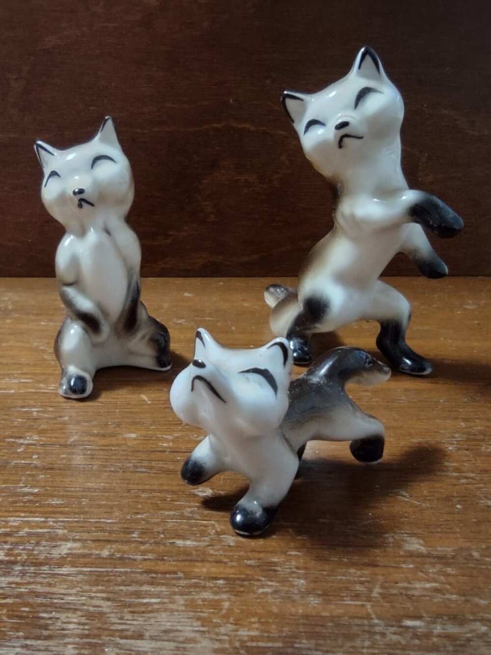 Hagen Renaker family of 3 foxes MCM